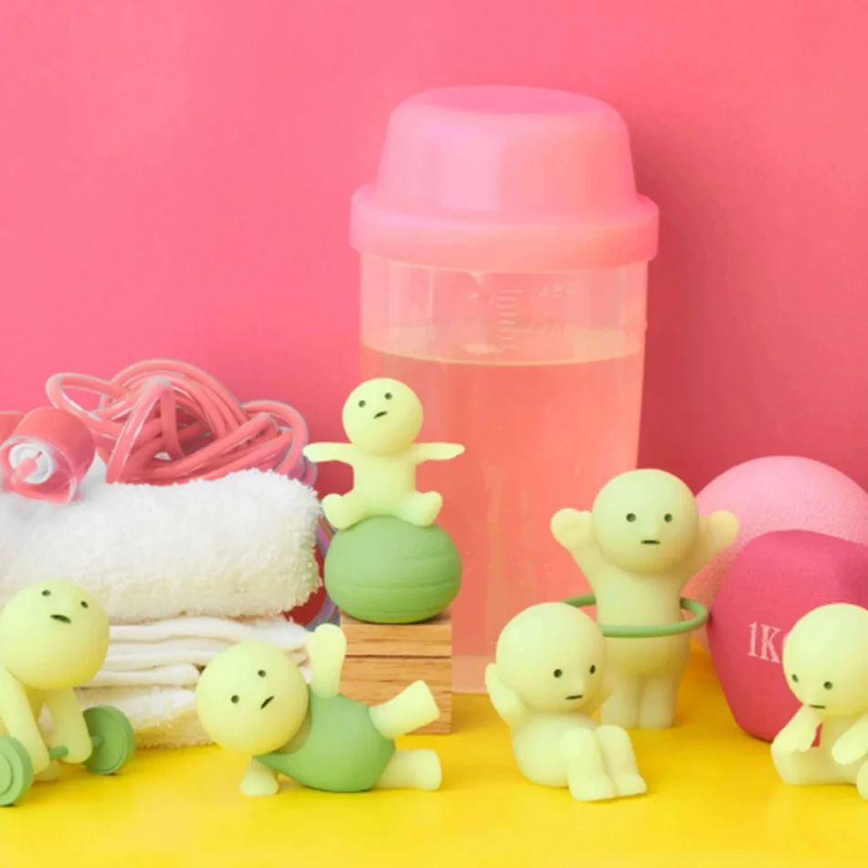 Glow In The Dark Mini Figure S - مراجعة Yoga Fitness First وسعره