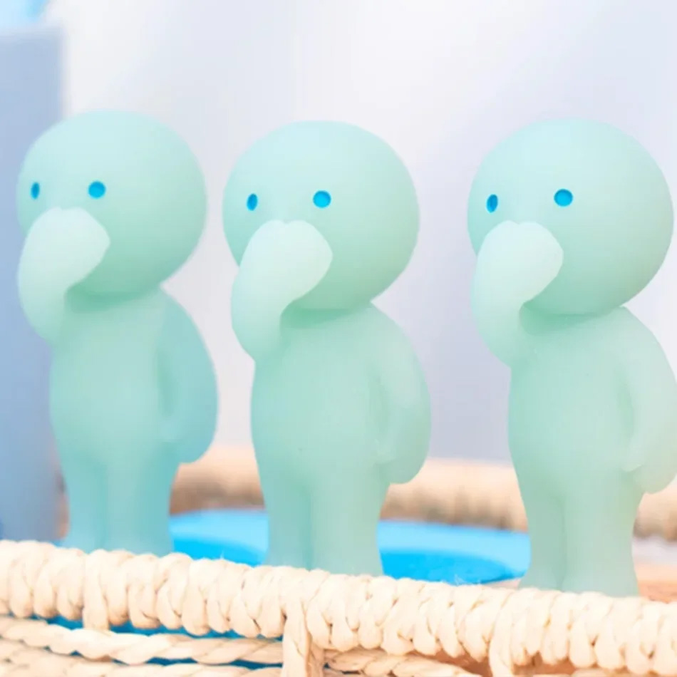 Glow In The Dark Mini Figure S - مراجعة Yoga Fitness First وسعره