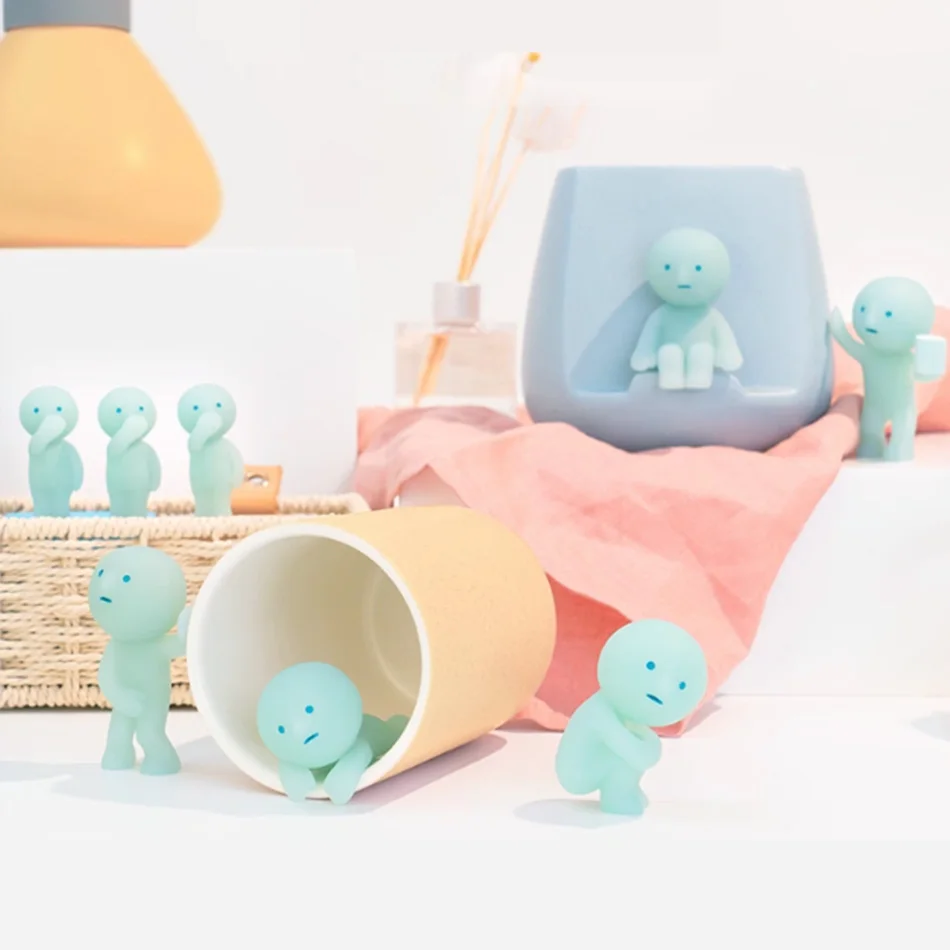 Glow In The Dark Mini Figure S - مراجعة Yoga Fitness First وسعره