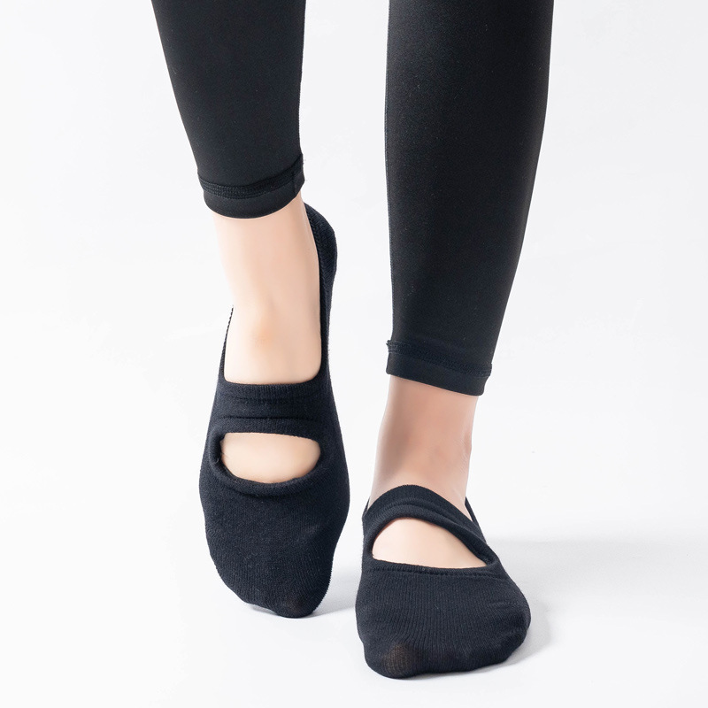 High Quality Women Yoga Socks  - مراجعة Yoga Dance & Fitness Center Llc وسعره