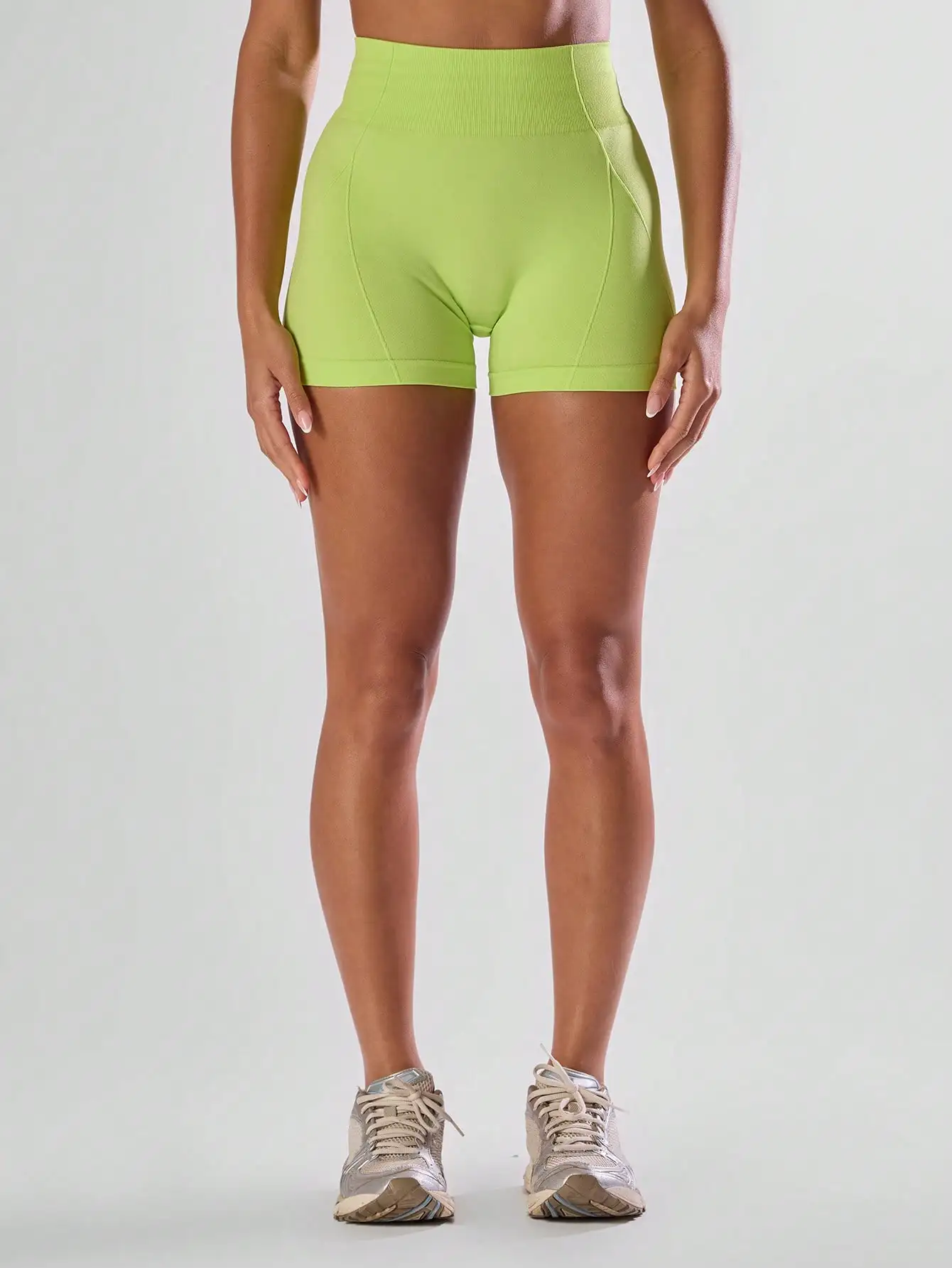 Sport High Waist Mini Shorts A - مراجعة Yoga Fitness Club وسعره